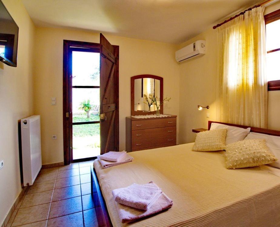 Villa Maragoudi Armenoi  Exterior photo